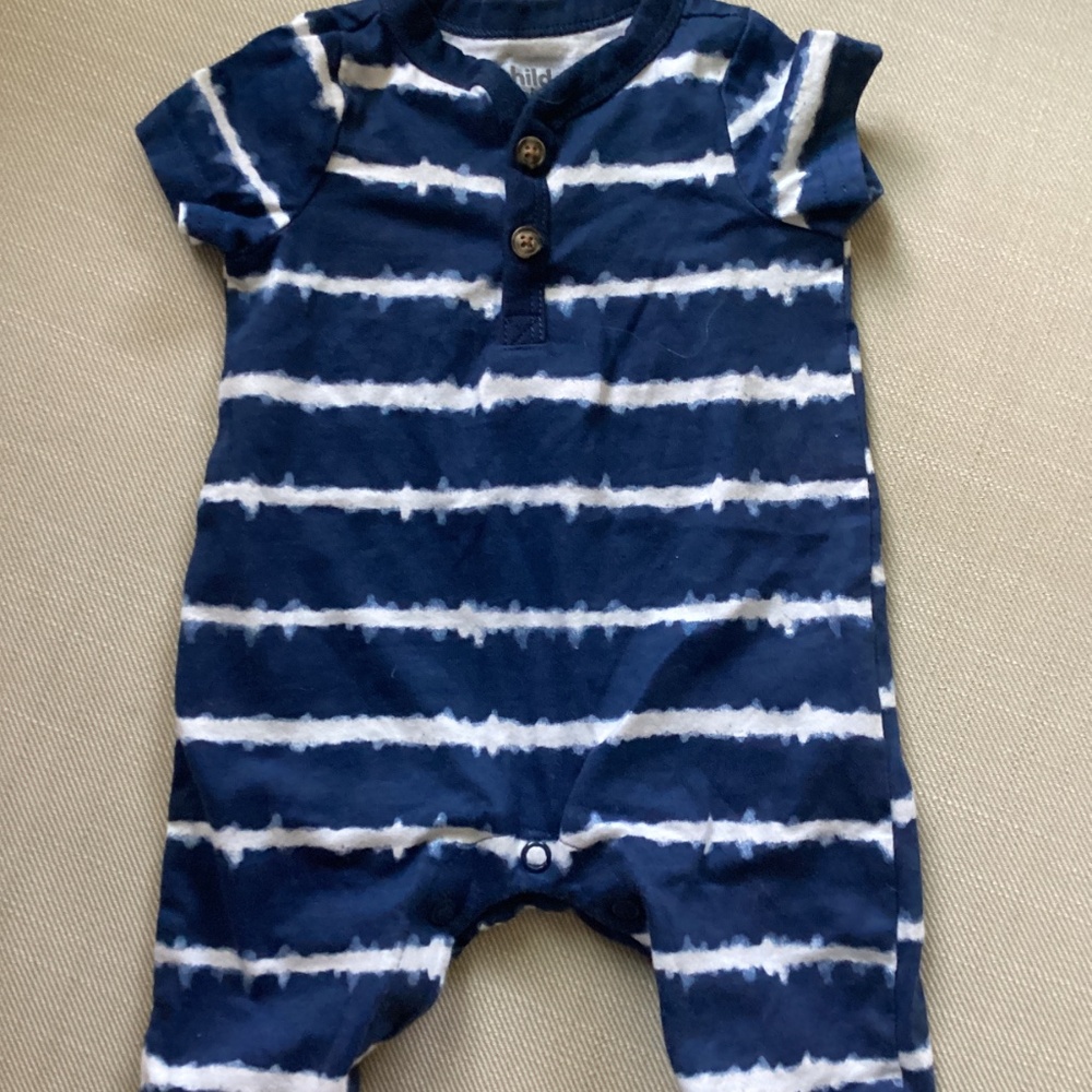 Baby bundle newborn items - Picture 3 of 6